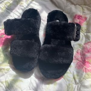 UGG Women's Black FUZZ YEAH Shearling Slippers